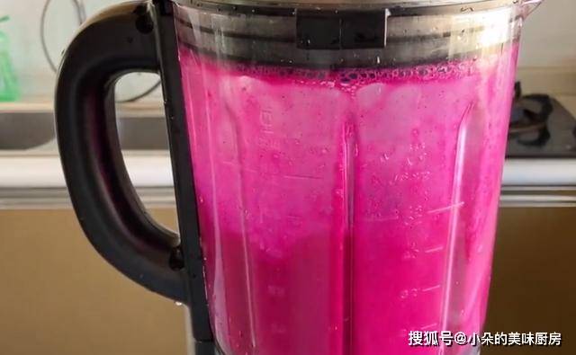 做法|火龙果新吃法，一定要试试这样做，软软的香香的，吃一次就忘不了