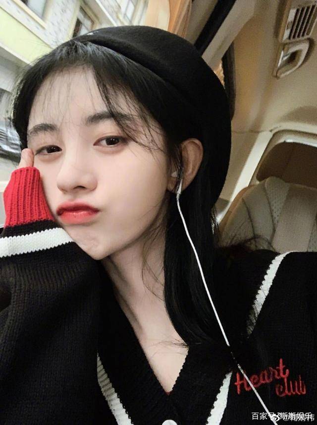 女友|“秋日女友”上线！鞠婧祎近照曝光，可盐可甜少女感十足