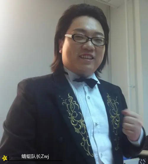 dota2腿皇ams整活摸霸气的圣剑还不算甚至还找dc老师约会