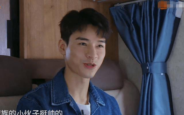 温客|龚俊跟朋友录中餐厅5，大家却留意他对姚安娜的点评，人帅情商高