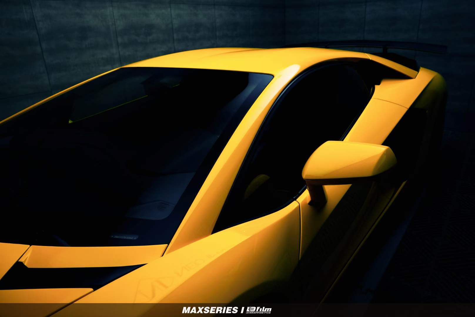 车身|兰博基尼-LP700车身贴膜LB改色膜超亮莫兰黄