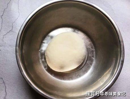 做法|早餐别吃油条了，教你新做法，揉一揉烙一烙，简单好做香软还营养