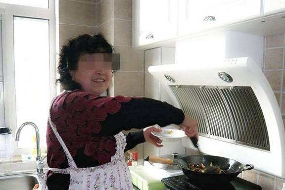 因为|月子期间，婆婆天天清汤寡水，“苦了”宝妈“饿了”孩子