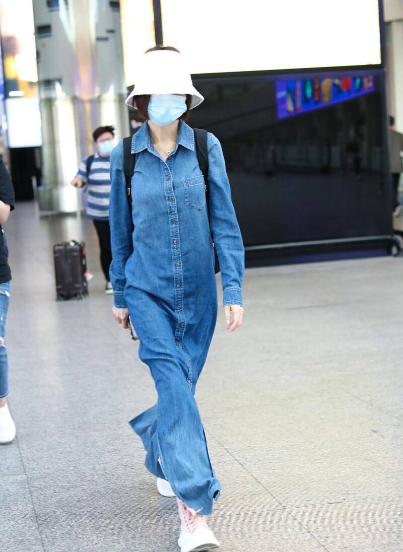 教科书|鲁豫原来这么会穿,“干瘦”身材也穿出大气场,造型教科书式存在