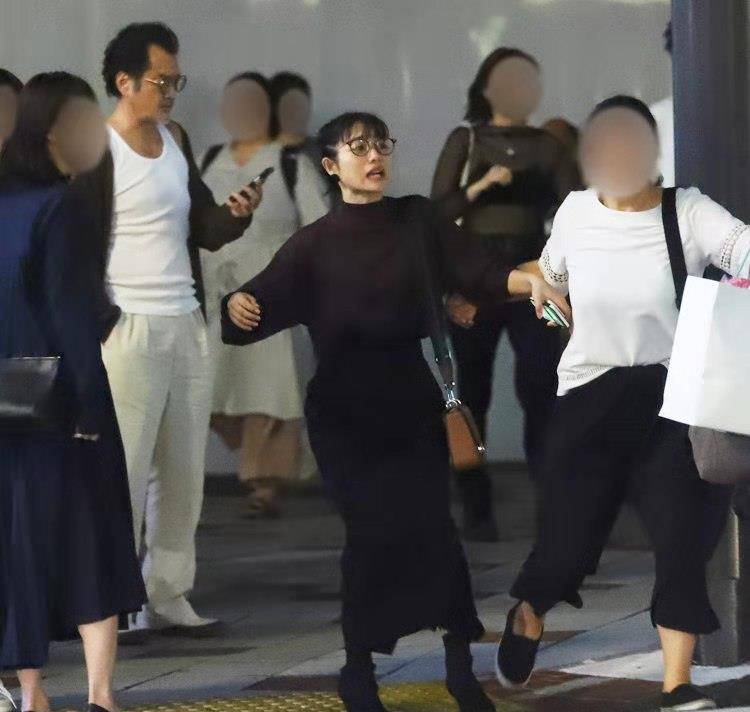 身材|难怪男生喜欢石原里美，连喝醉都超可爱，软萌穿搭令人毫无抵抗力
