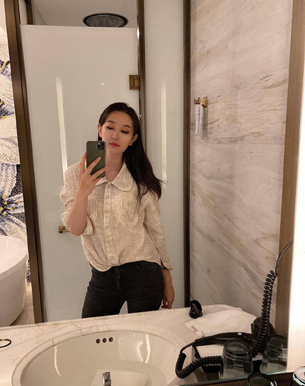 衬衣|奥运冠军私下打扮挺潮流，气质不输时尚博主，身材更没得挑