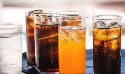 王有|男子总是感觉口渴难耐 被好友送到医院检查 最终抢救无效离开人世