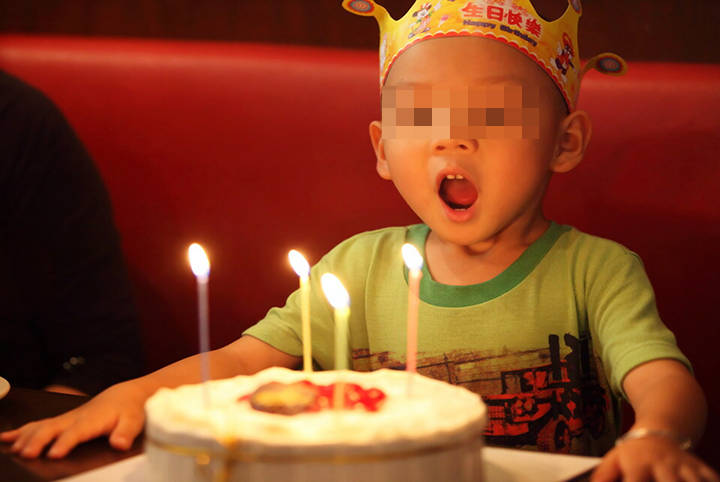 家长|在幼儿园给孩子过生日，是“新颖”的尝试，还是攀比心在“作怪”