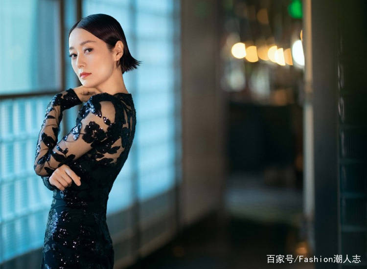 马伊琍|马伊琍最新写真曝光！穿镂空黑裙秀曼妙身姿，中分短发尽显御姐范