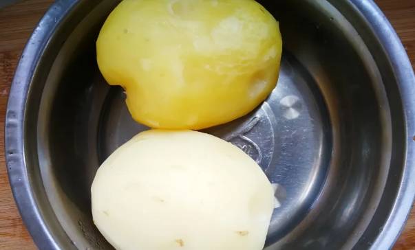 盆蒸米饭简单做法 b00d0a29f4a6471ba9e4b4bf1948ae8e.jpeg