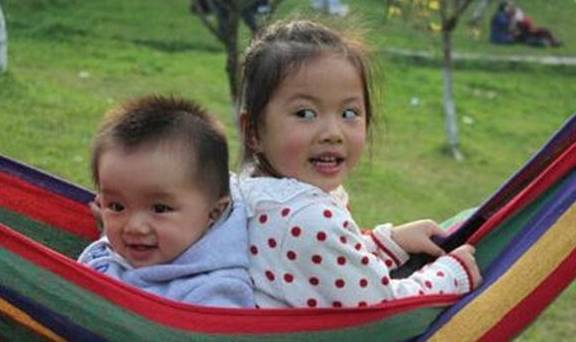 因为|“为什么总要我让着弟弟”，这位母亲的回答，值得二胎家庭借鉴