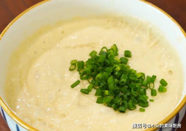 做法|2个鸡蛋，一碗面，做最好吃的早餐，外脆里香，比油条简单还好吃
