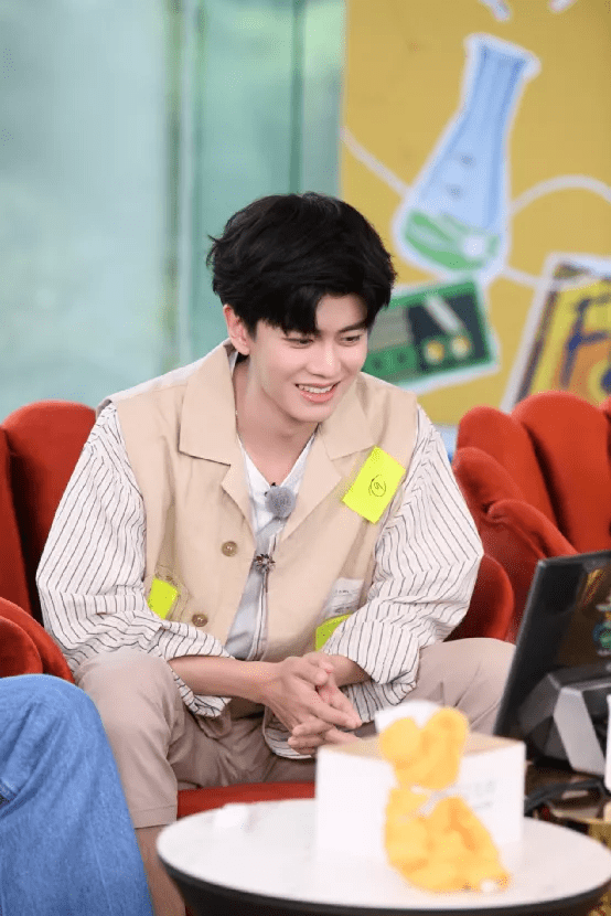 李荣浩|《嗨放派》超解压！任嘉伦李荣浩憋笑挑战，王嘉尔陈飞宇嗨翻全场