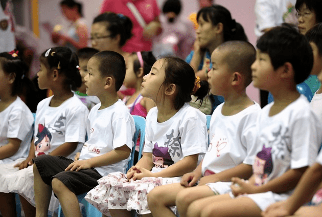 实际操作|幼儿园纳入“义务教育”，家长终于告别天价学费，教育部回应来了