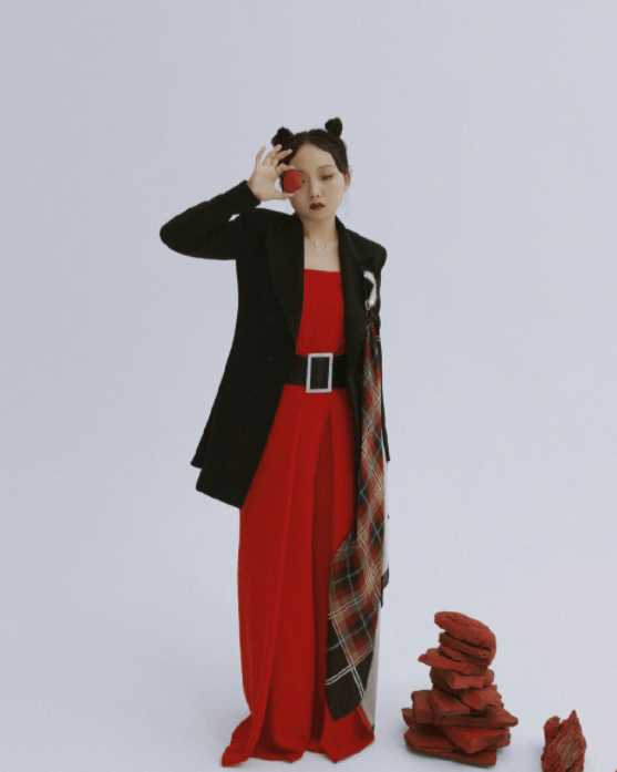 下半身|谁说胖女孩穿吊带不好看？辣目洋子吸晴不辣目，骨子里透露着自信！