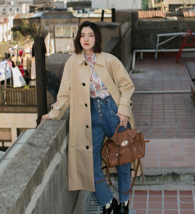 小个子|今秋这样穿风衣，“不配裙子”一样气质高级，八成小个子都爱了！
