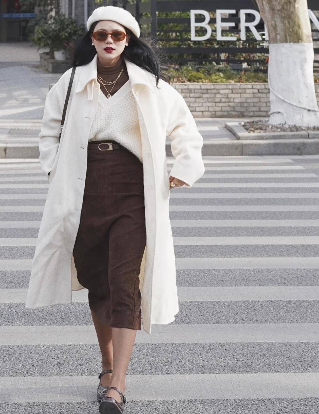 颜色|今年秋天怎么穿才能出彩？掌握这3点秘诀，不用着急买衣服