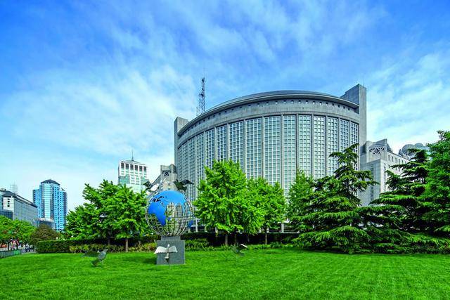 瘟疫地区等等,比如说玻利维亚这个国家就被西方称为是"外交官的坟墓"