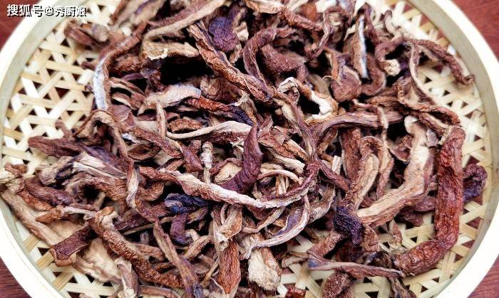 蔬菜|初秋,遇到此菜别手软,买上30斤,晒干囤起来,随吃随取,真省事