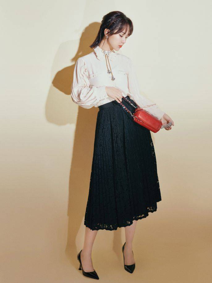 驼色|大半个娱乐圈都在穿，好看极了。