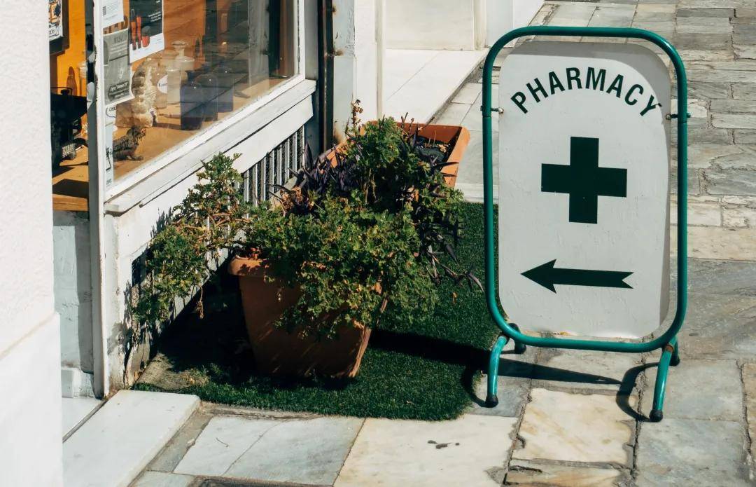 药品|留学百科 | 在美国或英国感冒了应该注意什么？