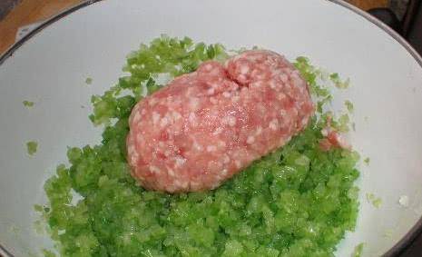 饺子馅放什么不会破 cfa905235c3741648de8d9d243b3746d.jpeg