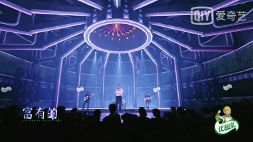 舞台|《少年说唱企划》上演BOSS团首秀 周震南下一个RapStar预定?