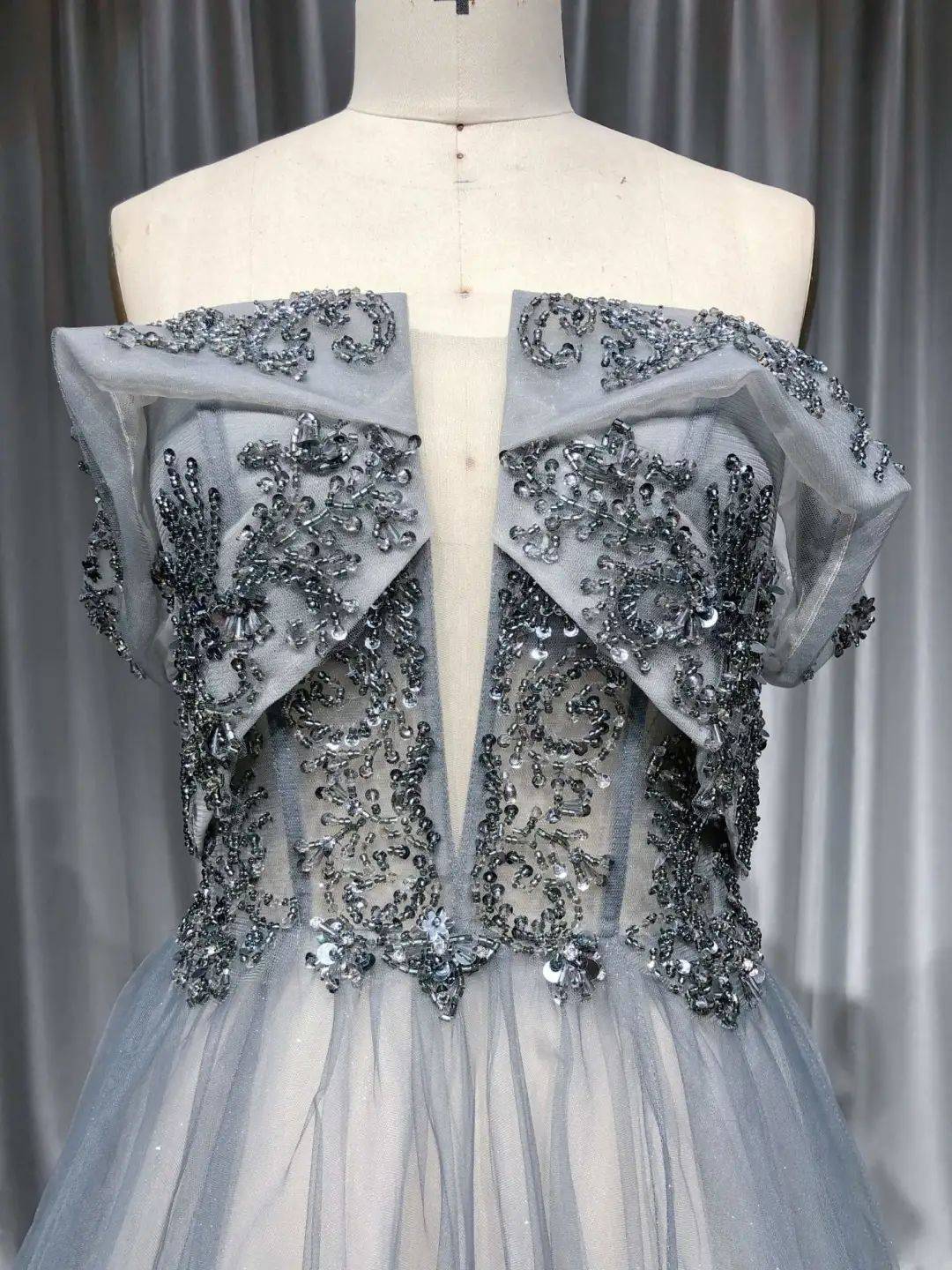 设计|小E优品推荐 | “国色”婚纱礼服，中外设计力量