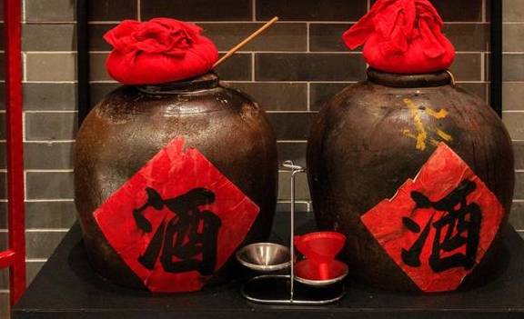 肝脏|中医提醒：肝脏受损，身体3个表现“藏不住”，很多人不在意