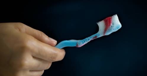 脸部|肝不好的人，脸部会出现这四个症状，哪怕占了一个，也要及时检查