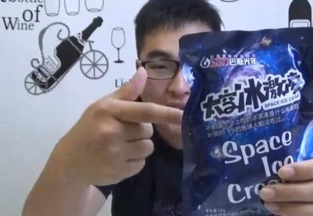 干冰|宇航员在太空吃的冰淇淋什么味道?看撒贝宁的样子,根本停不下来