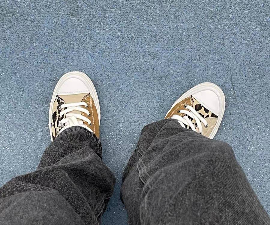 国货|穿国货潮鞋的女生，真的很Low吗？