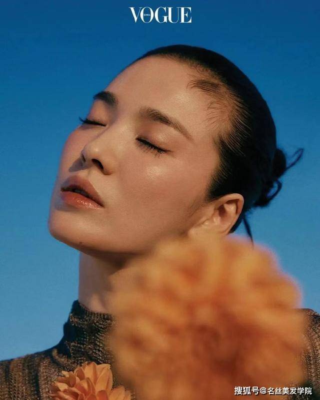 发型|宋慧乔换新发型模样大变！娃娃脸扛不住道士头型，刘亚仁晒照力推