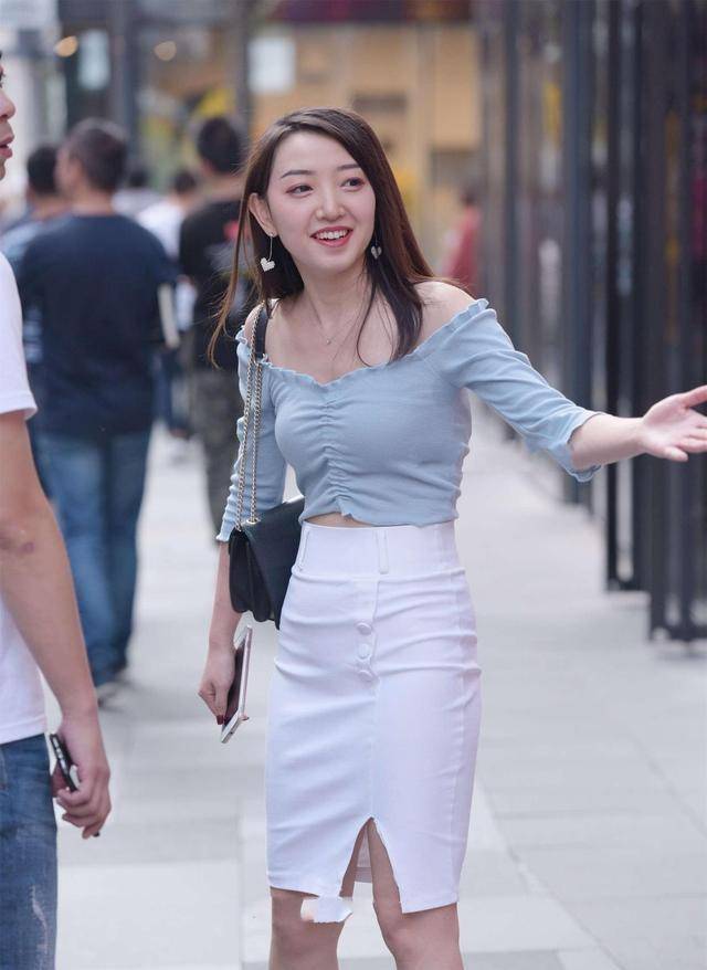 设计|连衣裙的特别搭配,具备优雅迷人的时尚气息,挺拓有型