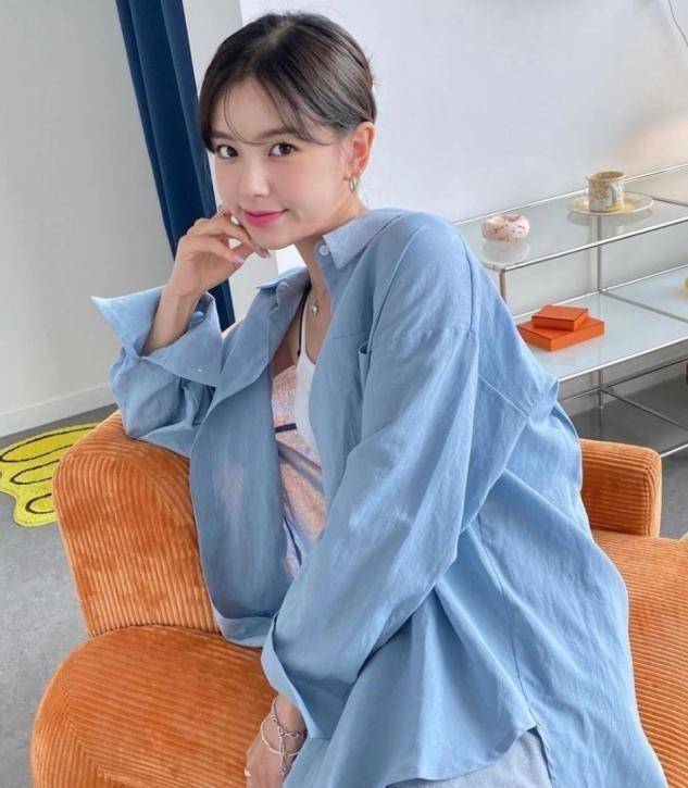 颜色|夏天衣服不用多，有这“2裤2裙2上衣”就够了，简约时尚又大方