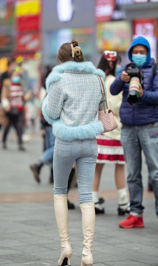 花色|亲民风格的打底裤，兼具优雅与舒适，非常迷人