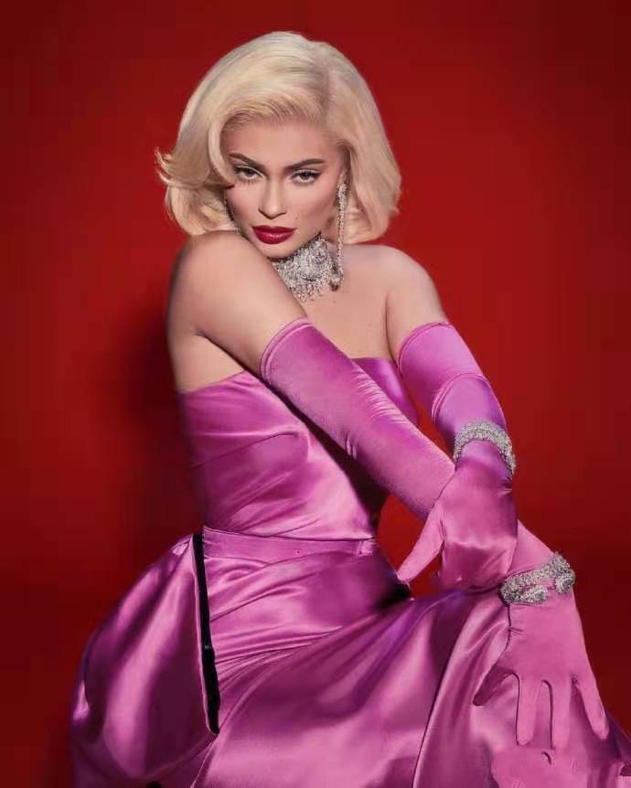 复合|24岁金小妹被曝怀二胎，与男友至今未结婚，两人已育有一女