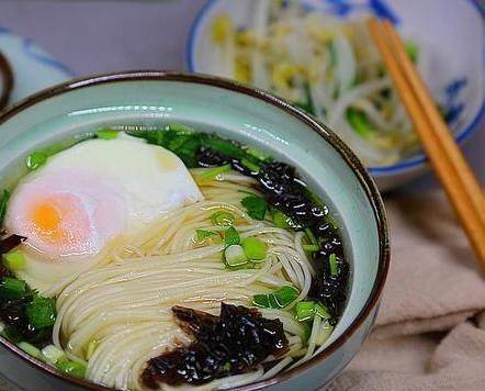 香菜|几种好吃的早餐面条,早晨煮一碗,吃得舒服又健康