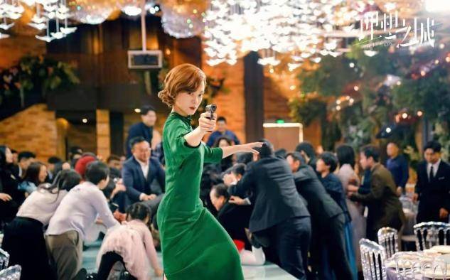 设计|玩变装上瘾！孙俪公主造型却翻车，发腮明显公主变后妈太有喜感了