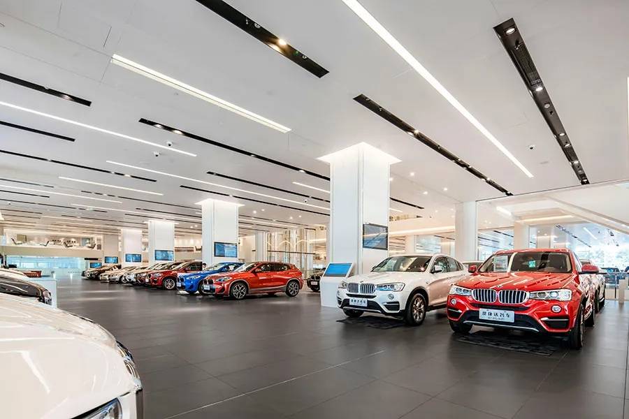 全球最大的二手车展厅在美国不在深圳