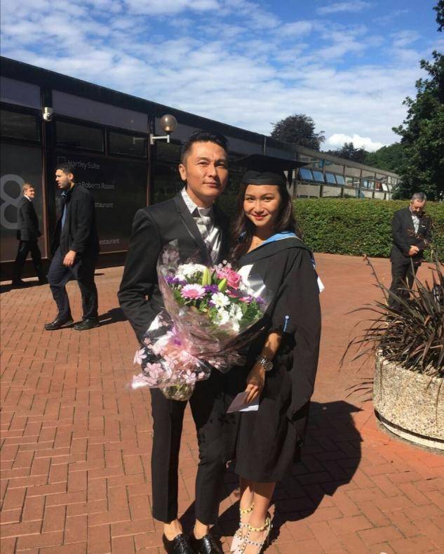 明星经纪人|8位TVB老戏骨齐来内地，米雪居C位红裙瞩目，众男星耐老堪比小生？