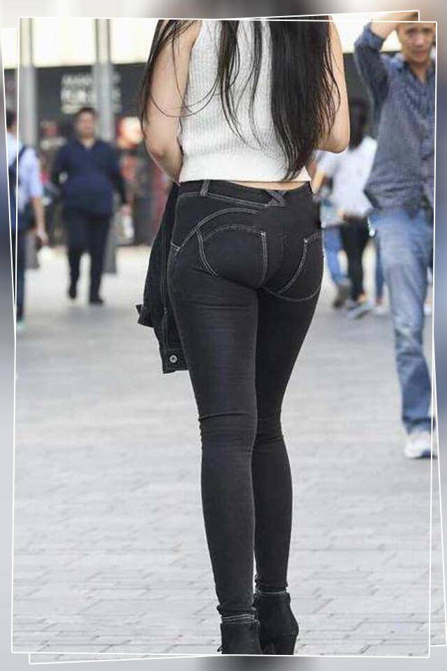 漂亮|牛仔裤精致地提升品味，风格十分的简约