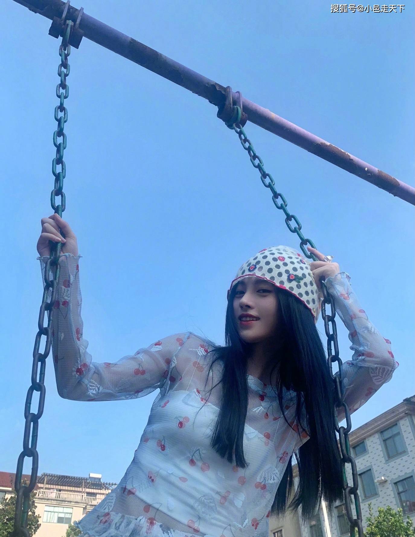 白色|鞠婧祎白色纱衣夏日美腿写真