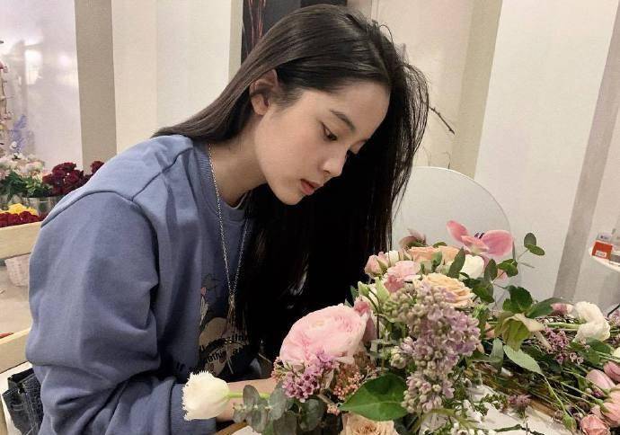 欧阳娜娜身材图片 80bb3b4086df4fea852c1db0796cf905.jpeg