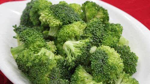 三月 菜再贵也要吃 相当有营养 我家隔几天就做1次 真香 西兰花