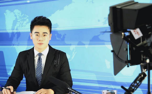 主持人师磊正式加入哈尔滨市曲艺家协会