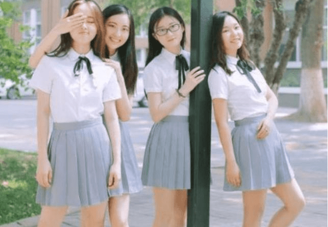 女子高生　毕业 