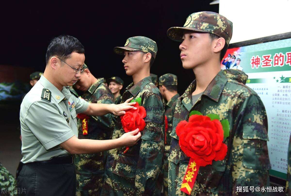 原创大学生当兵虽然优先,但有4个方面,一定要有正确的认知