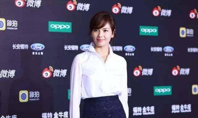 卫生纸|尴尬！刘涛这裙子就像裹了一层卫生纸 相比之下杨幂就美多了