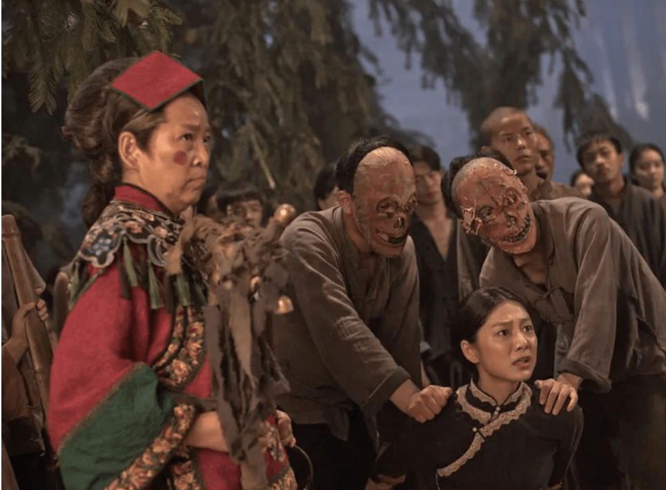 带着|网络热度第一，票房第一，这部恐怖片凭什么这么“豪横”？